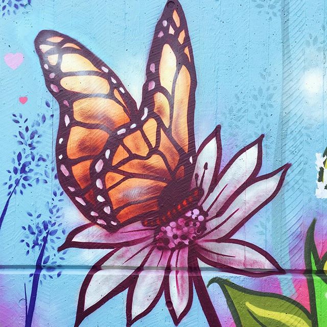 <img src="ana.jpg" alt="ana butterfly street art london"> 