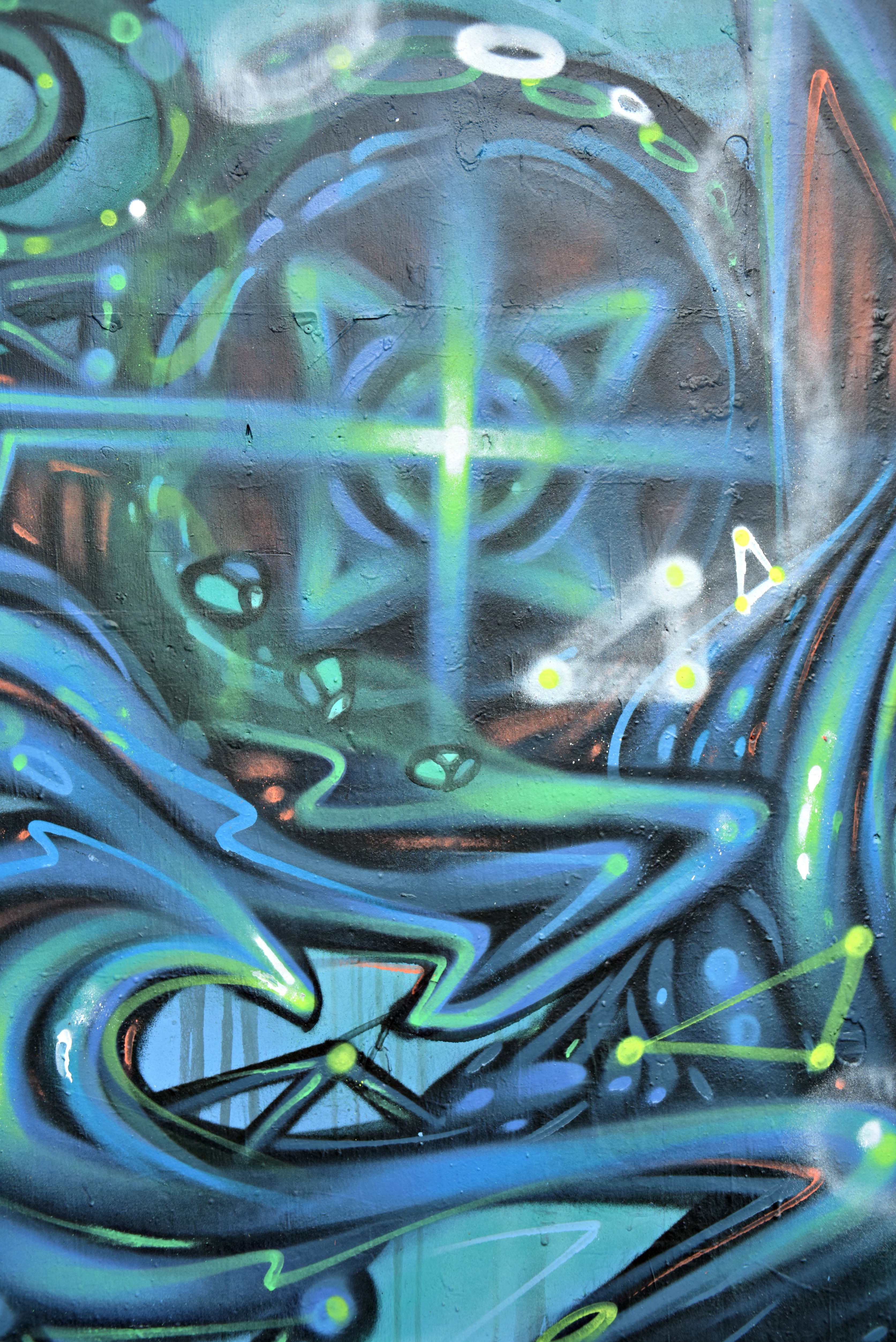 <img src="ana.jpg" alt="ana turquoise alien street art wall"> 