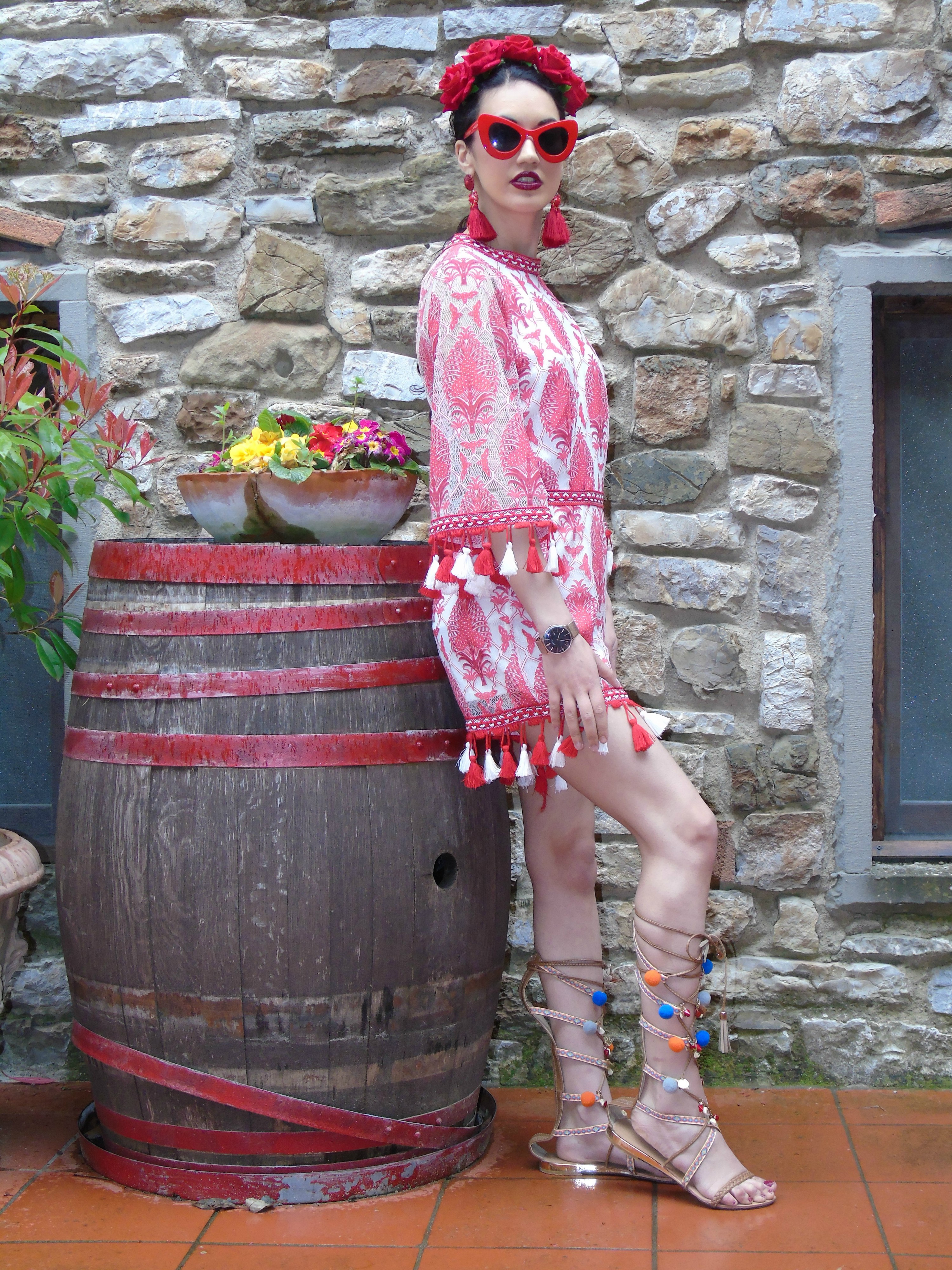 <img src="ana.jpg" alt="ana red tassel playsuit holiday in tuscany"/>