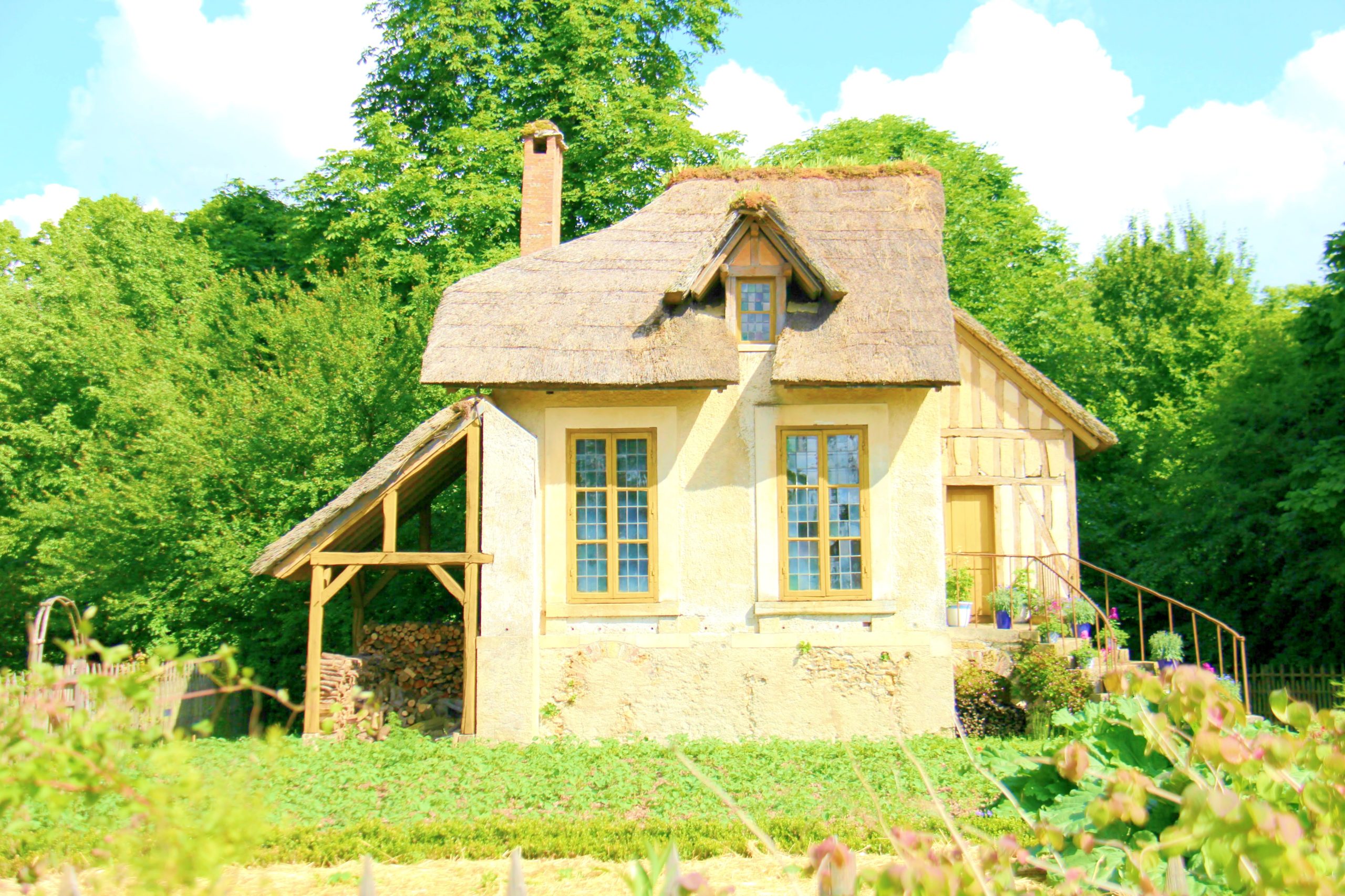 <img src="period cottage.jpg" alt="period cottage buying your first home"/> 