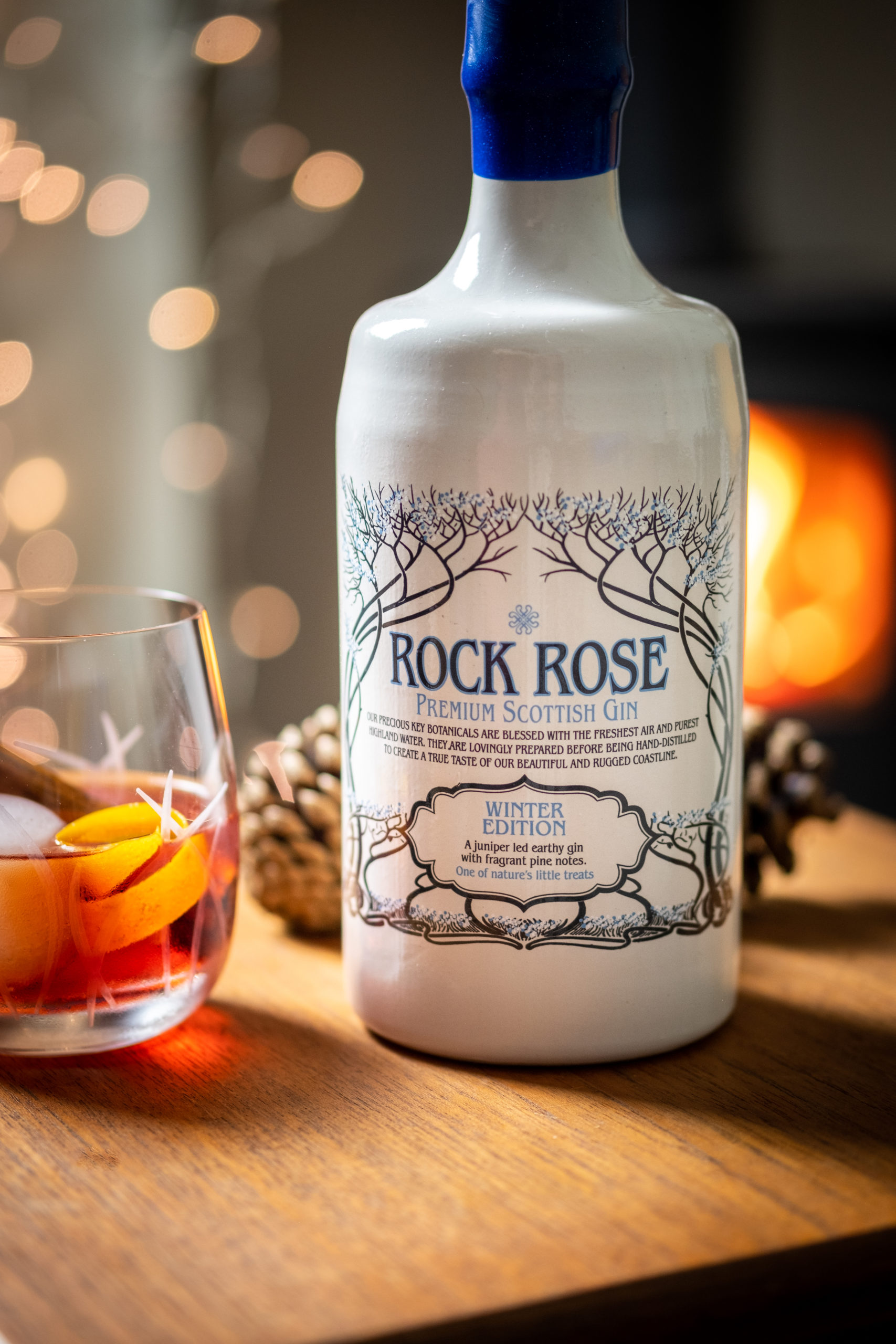 <img src="winter.jpg" alt="winter negroni rock rose gin"/> 