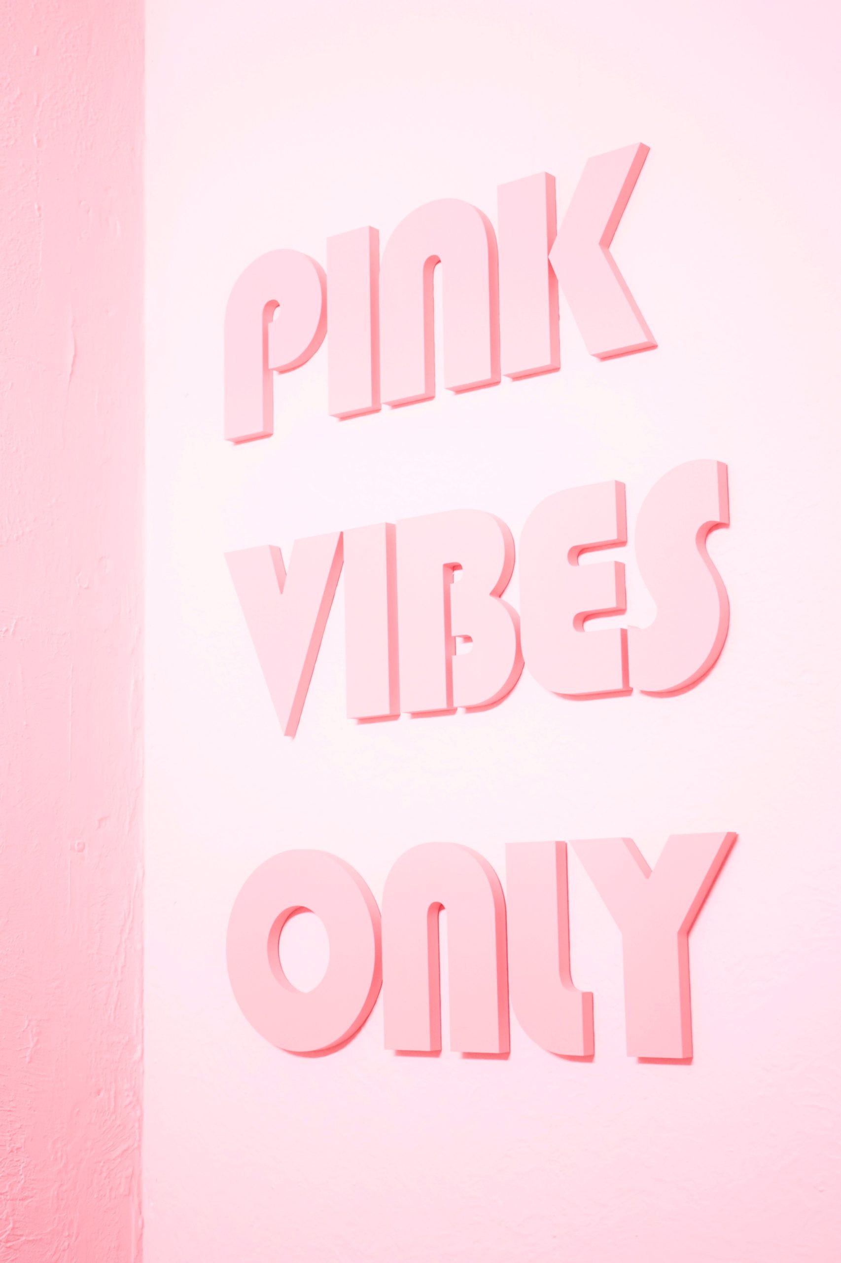 <img src="pink.jpg" alt="pink vibes only wallpaper"/> 