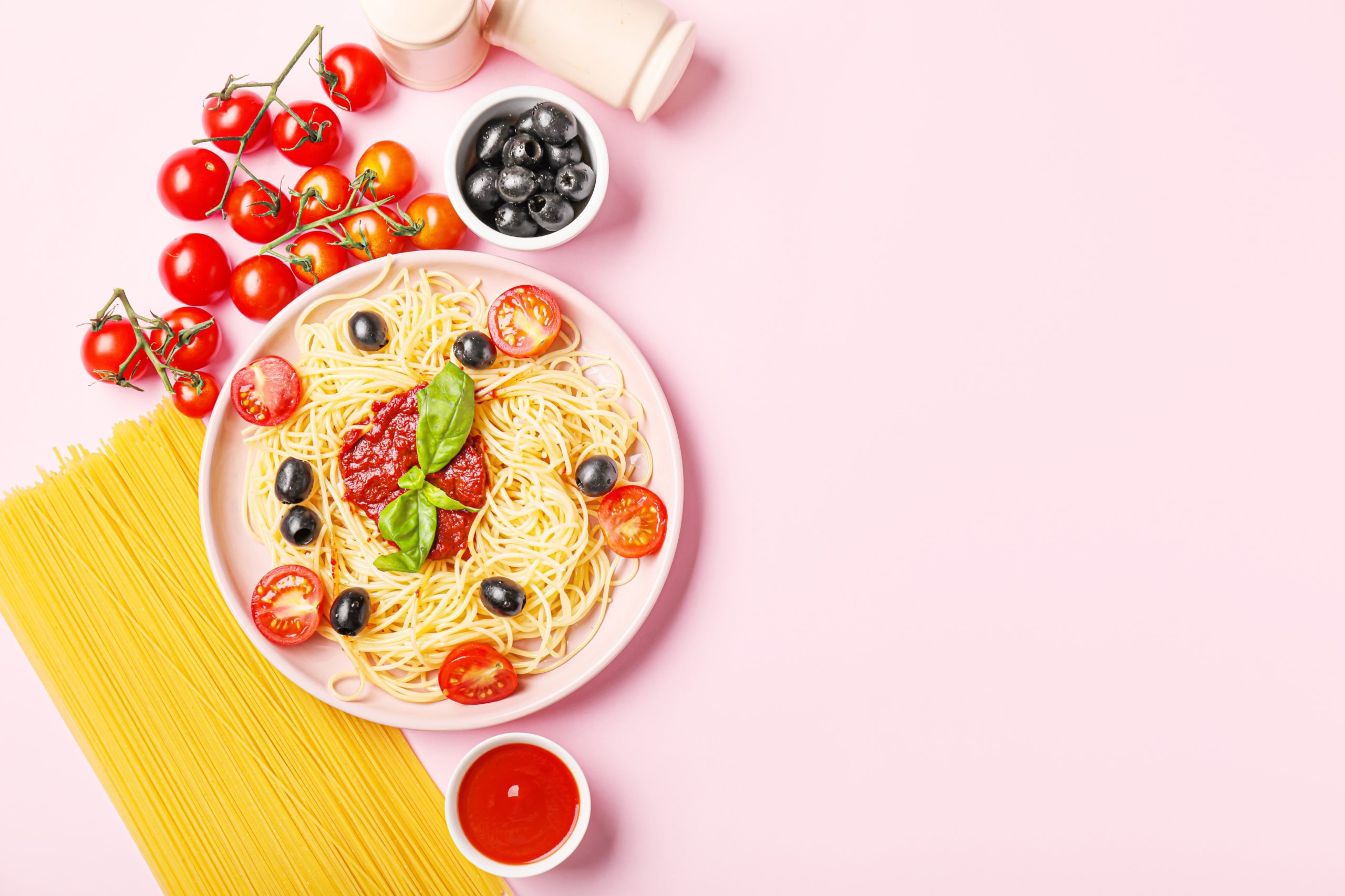 <img src="spaghetti.jpg" alt="spaghetti with tomatoes and olives"/> 