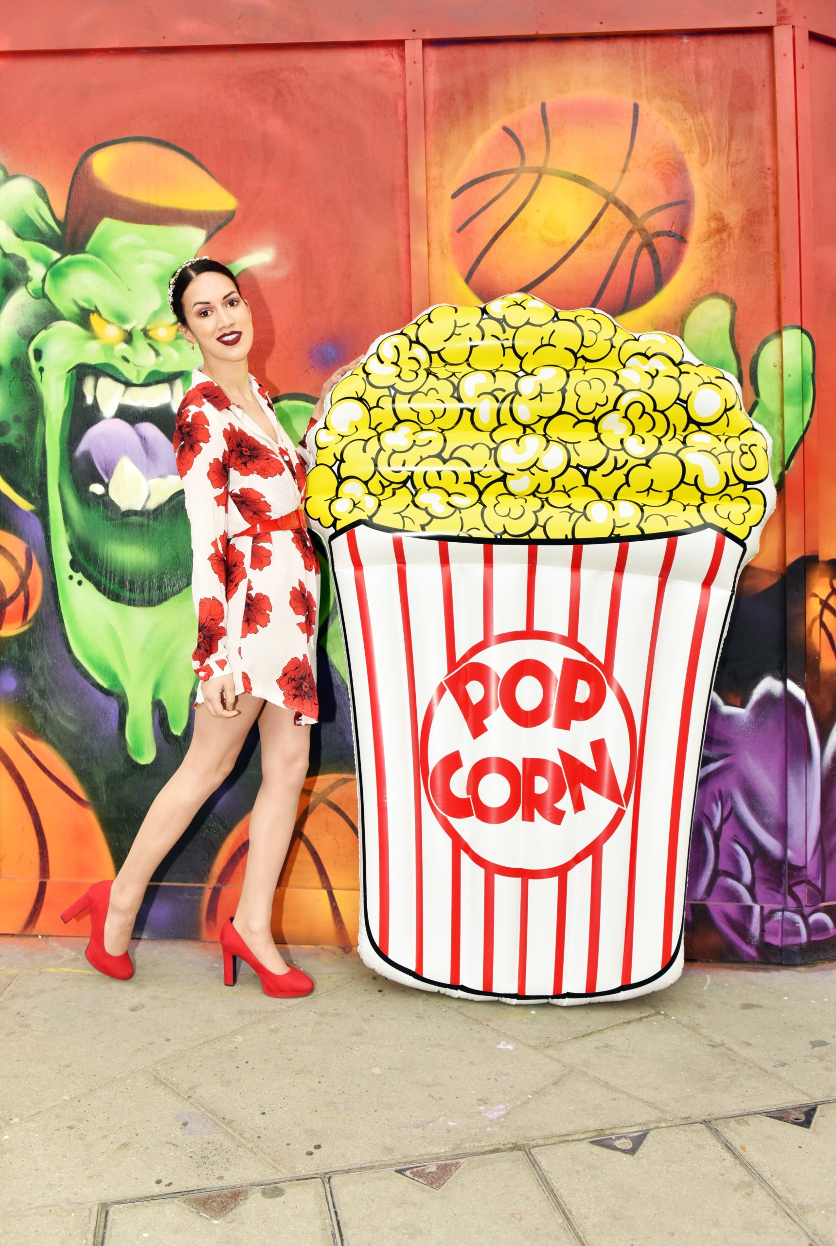 <img src="ana.jpg" alt="ana with yellow and red popcorn float"/> 
