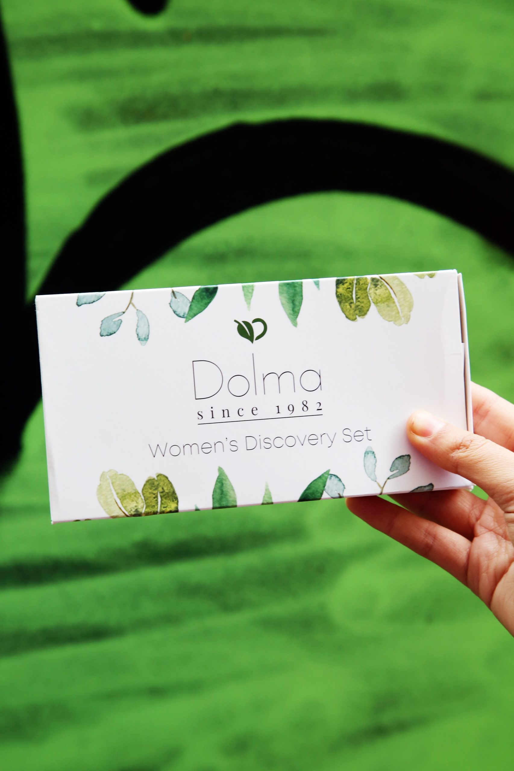 <img src="dolma.jpg" alt="dolma perfume Christmas gift for her"/> 