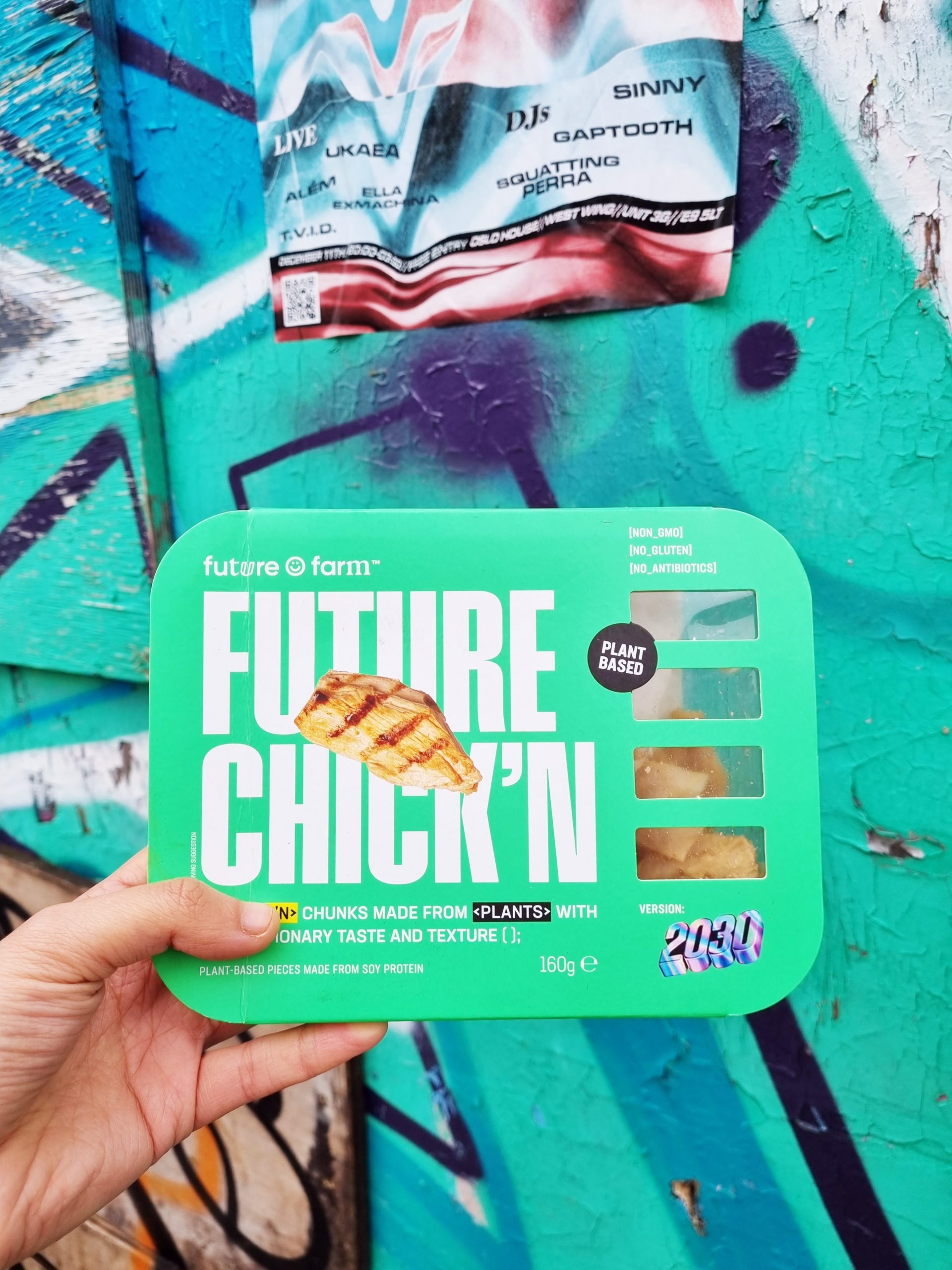 <img src="future.jpg" alt="future farm uk vegan chicken pieces"/> 