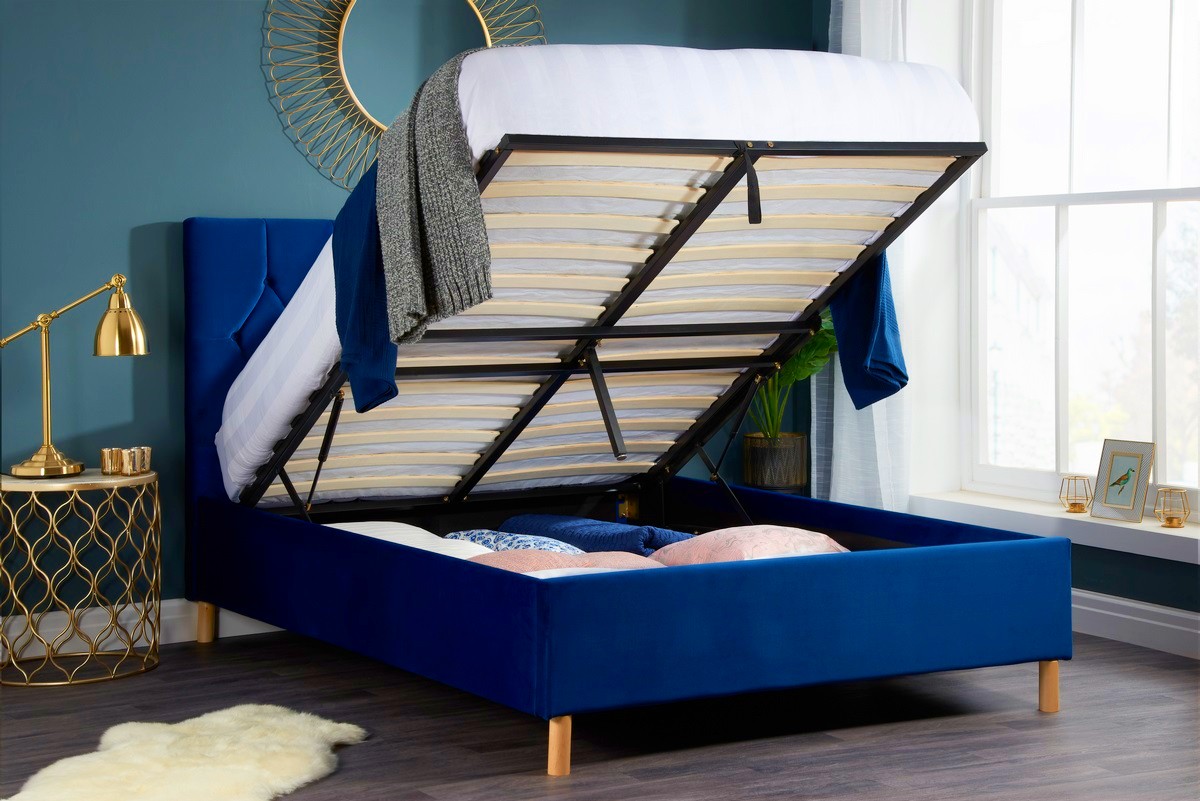 <img src="blue.jpg" alt="blue ottoman bed with storage"/> 