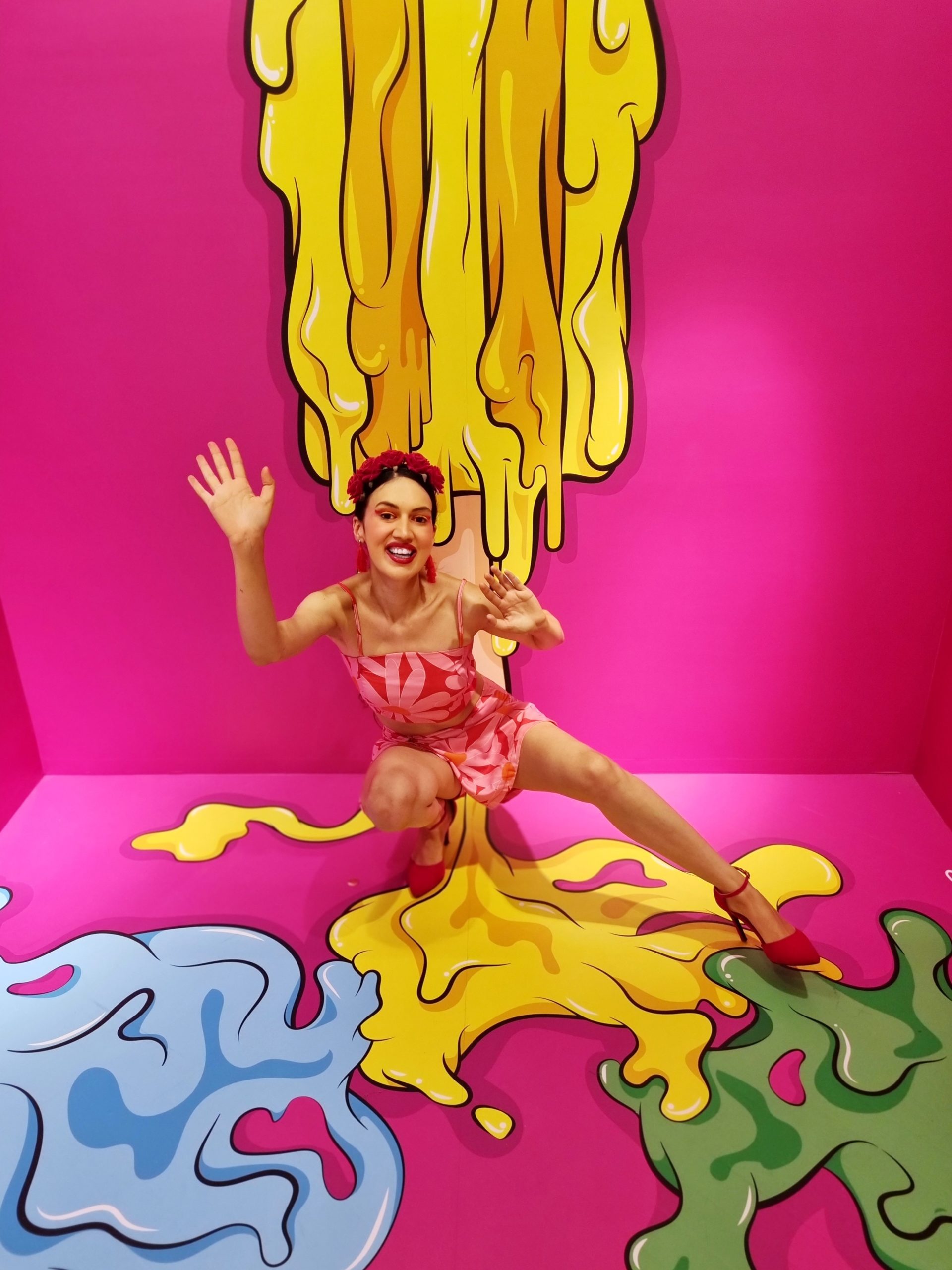 <img src="ana.jpg" alt="ana in surreal paint swirl selfie room"/> 