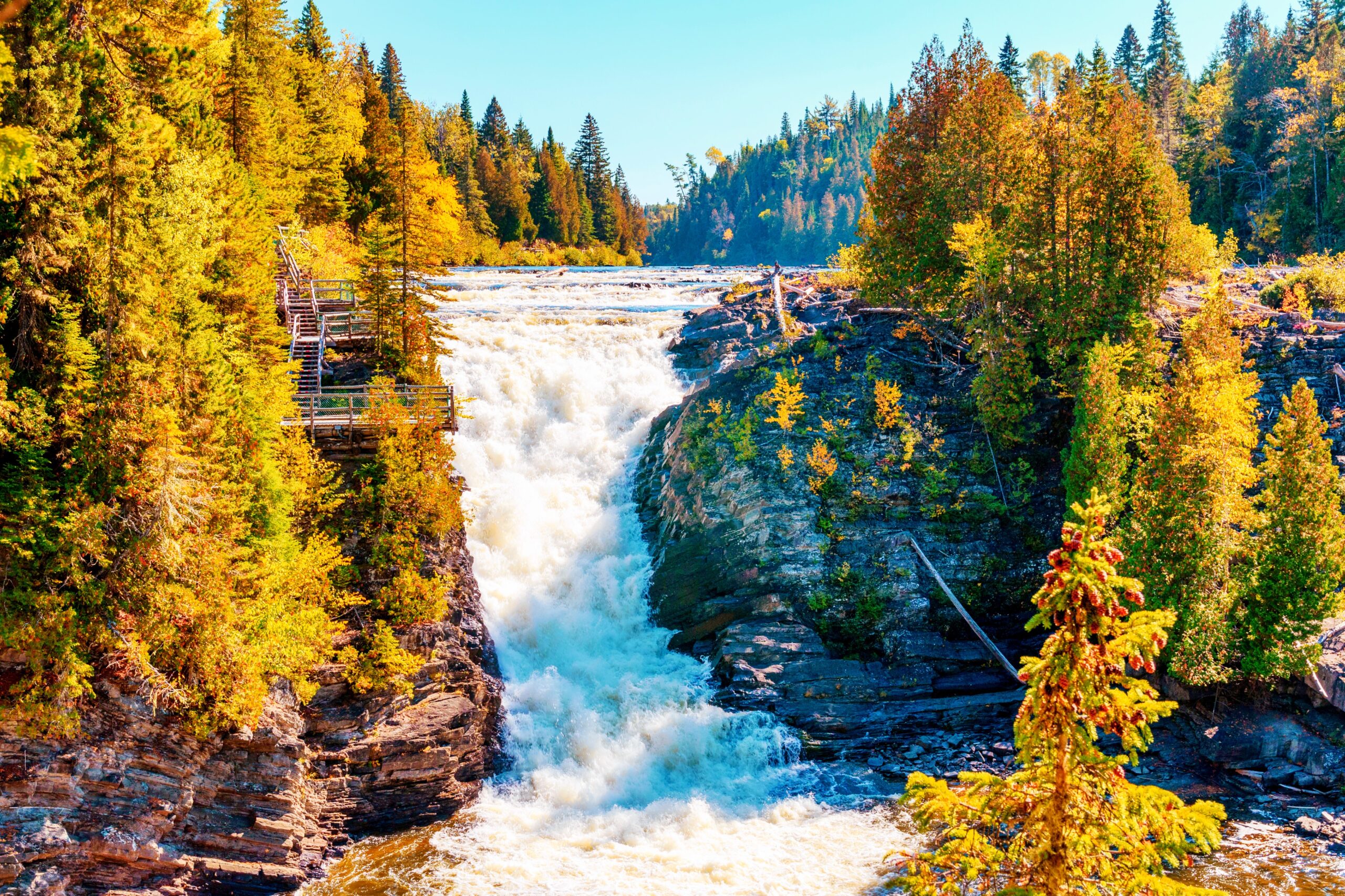 <img src="canadian.jpg" alt="canadian rockies pyramid waterfall"/>