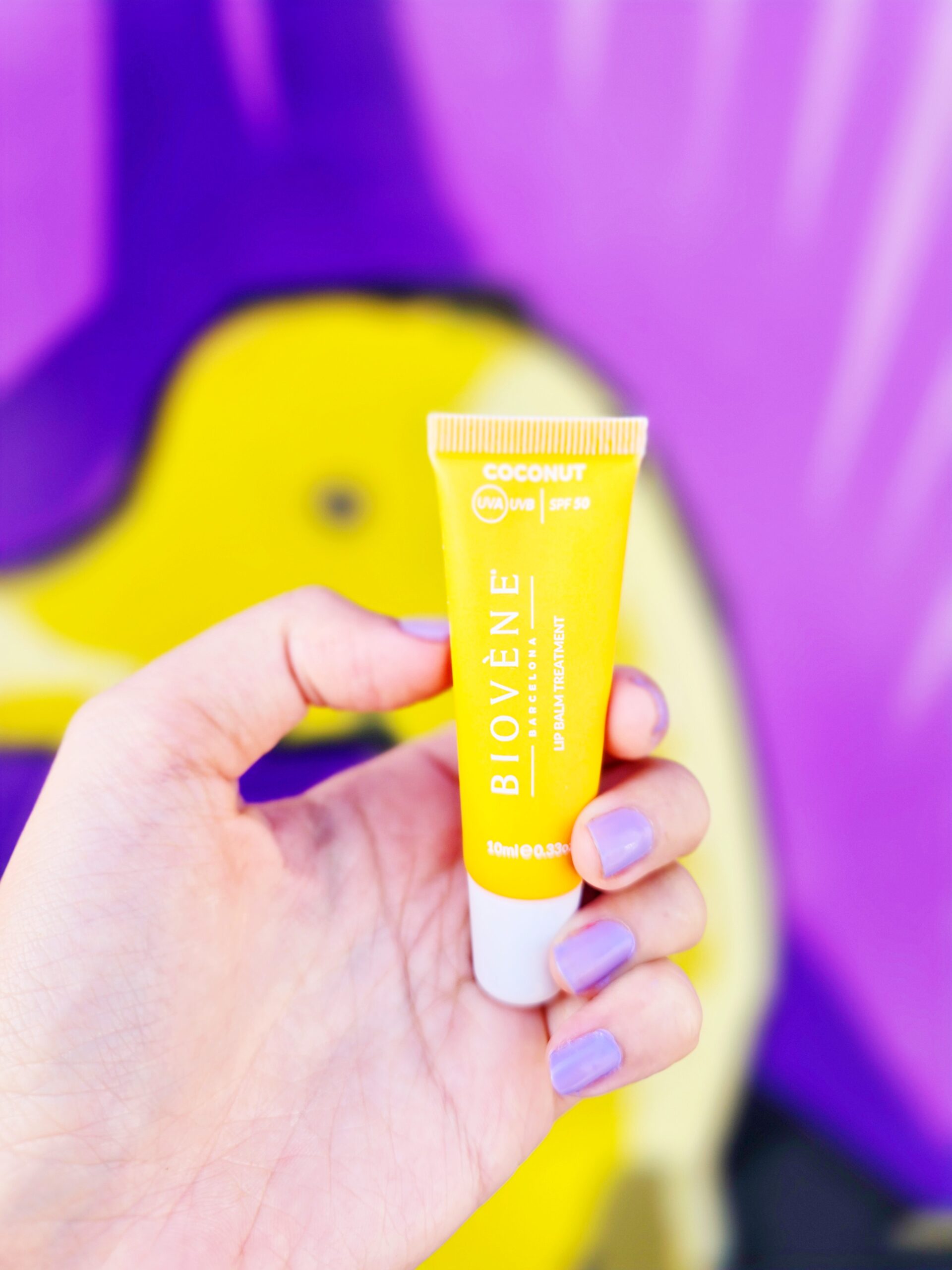 <img src="biovine.jpg" alt="biovine coconut lip balm"/>