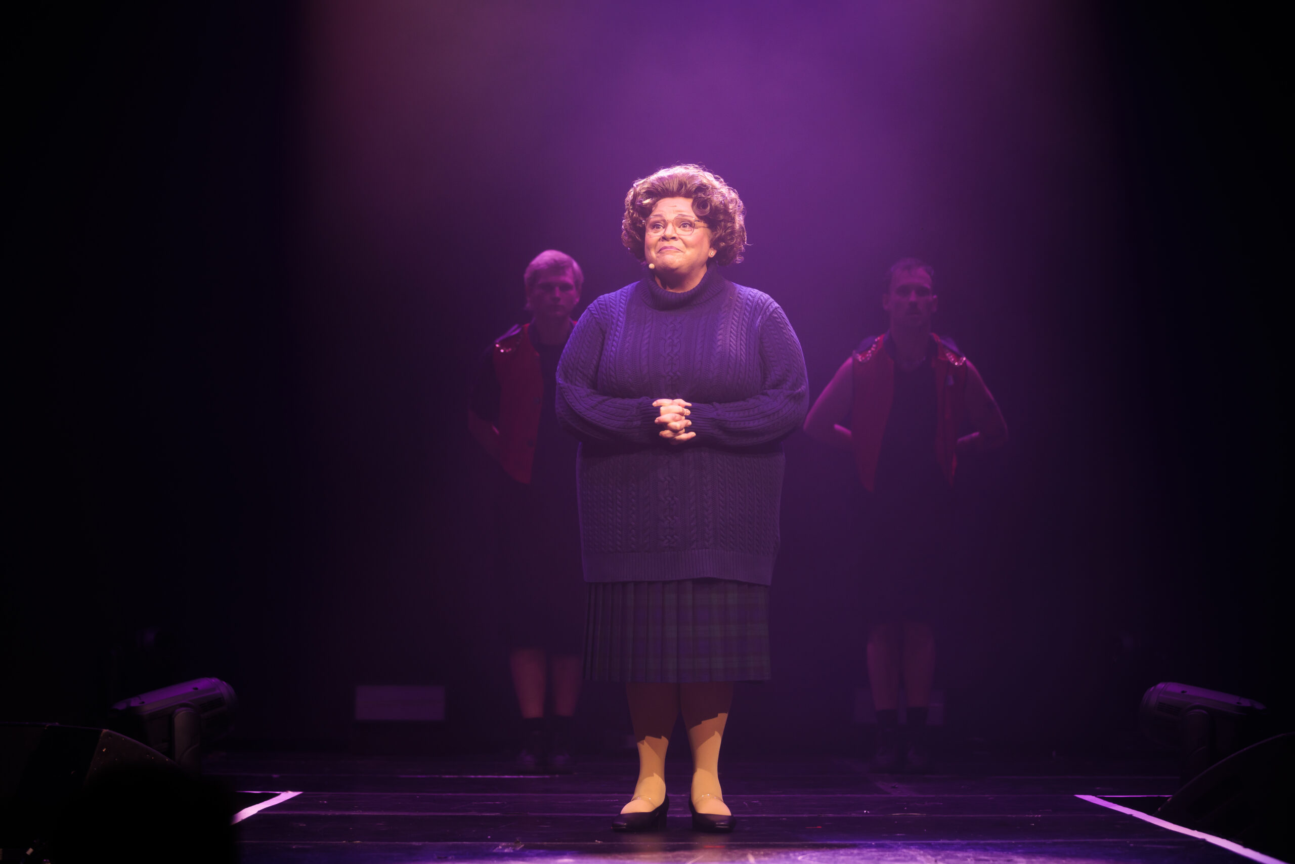  <img src="diana.jpg" alt="Diana mixtape queen elizabeth II singing."/>