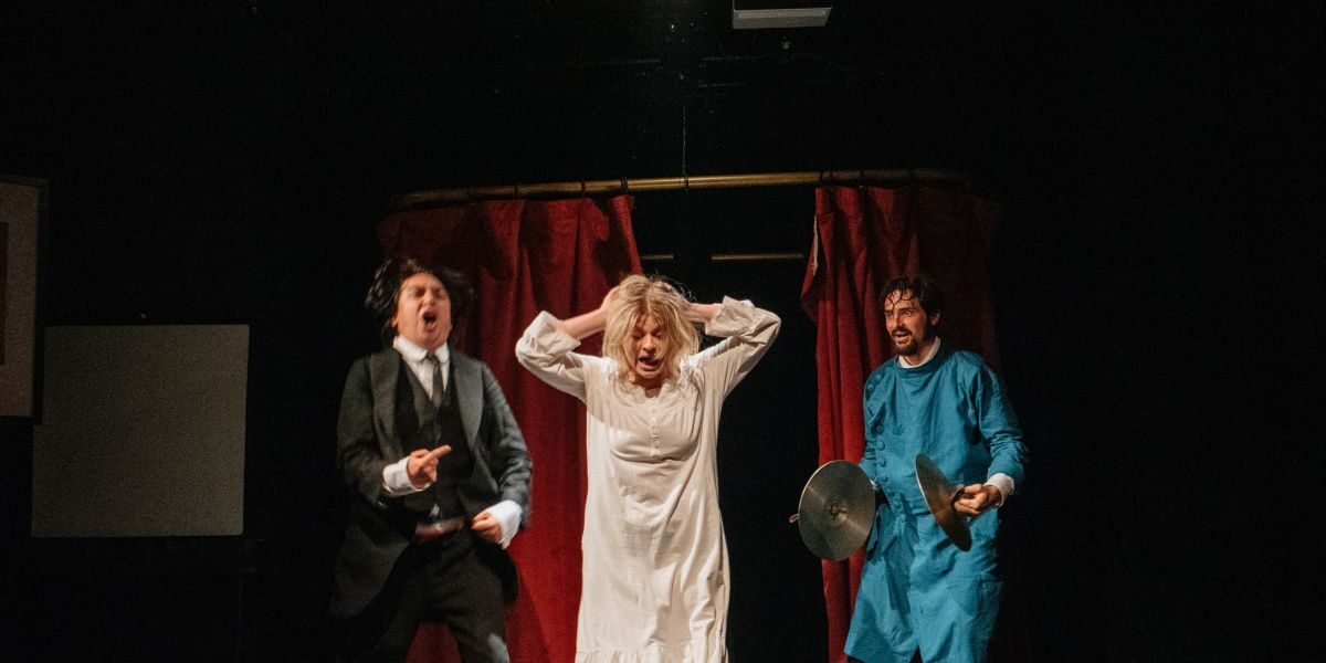 <img src="l'indiscipline.jpg" alt="l'indiscipline theatro technis cast/>