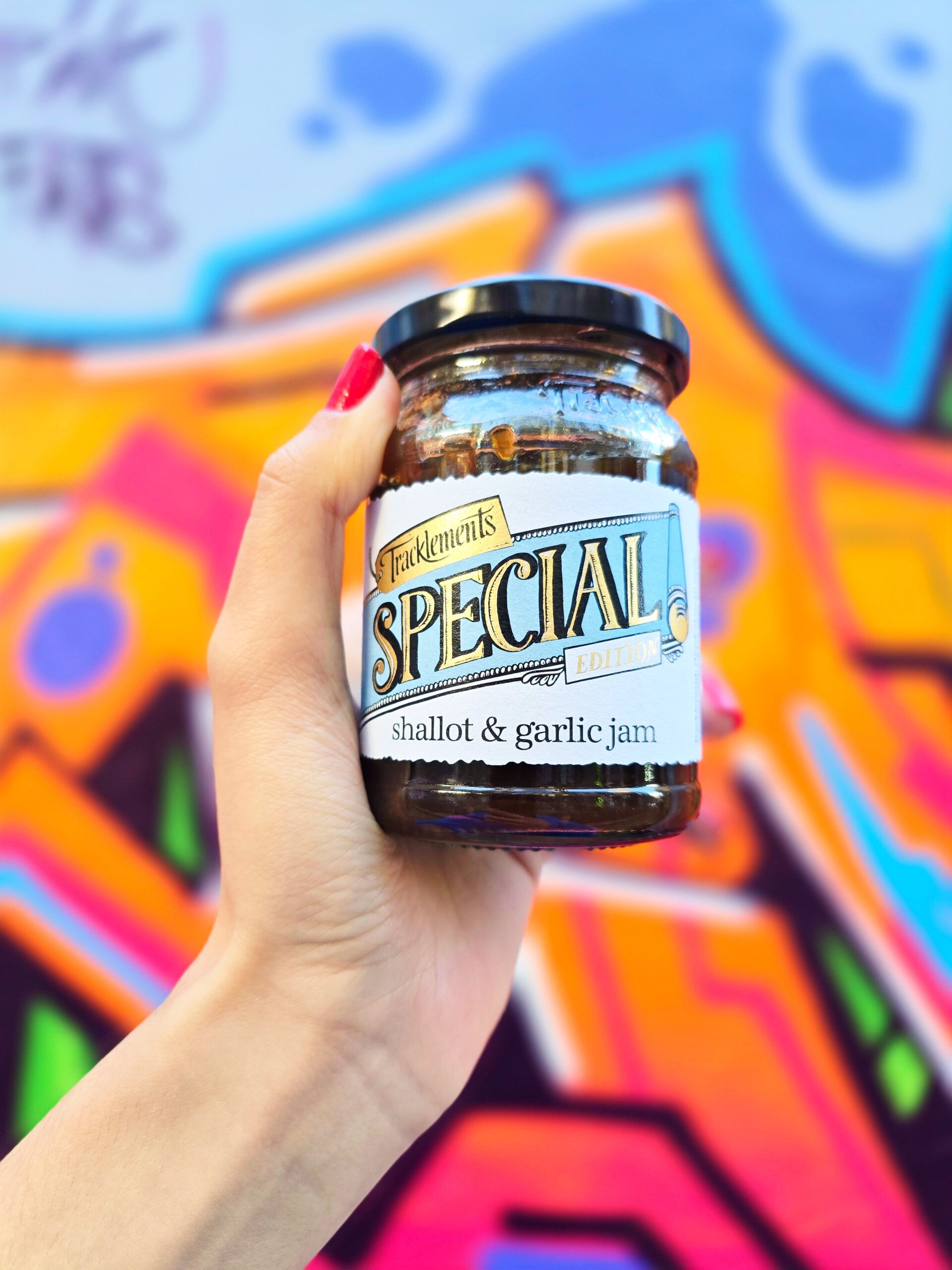 <img src="garlic.jpg" alt="garlic and shallot jam ultimate vegan"/> 