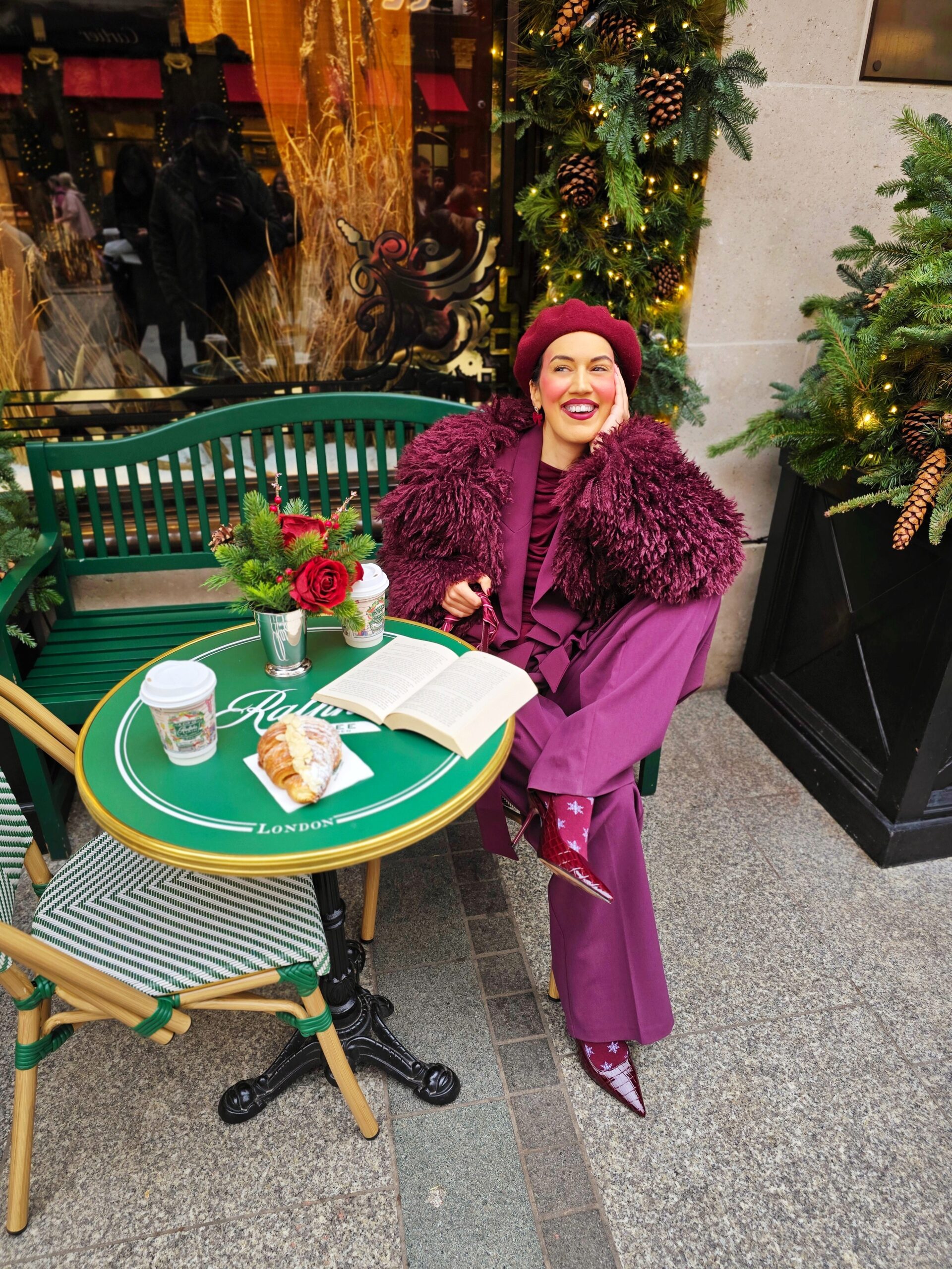 <img src="ana.jpg" alt="ana stress free christmas workwear"/> 