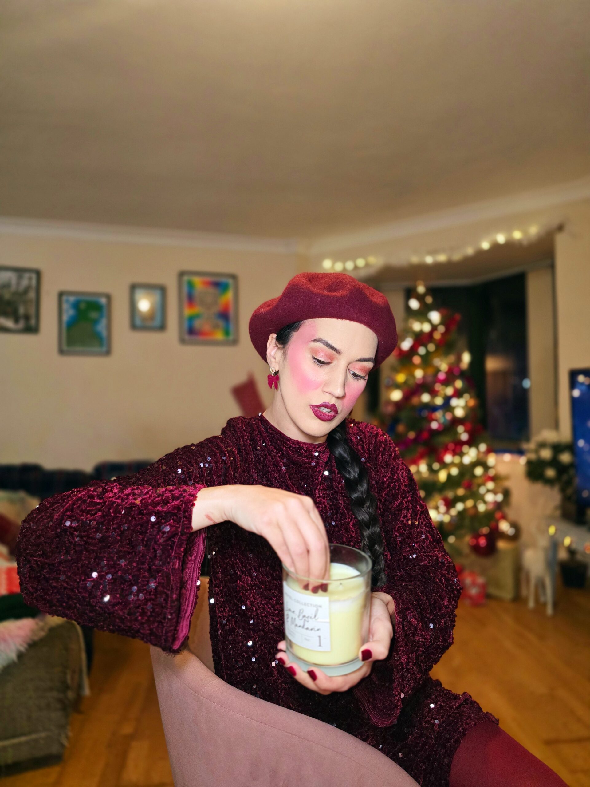 <img src="ana.jpg" alt="ana stress free christmas candle"/> 