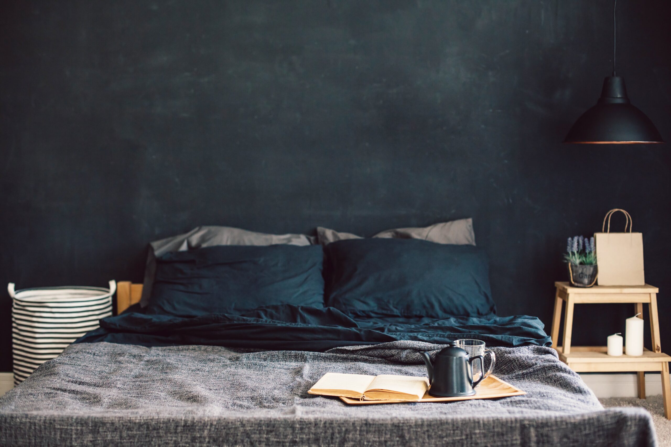 <img src="dark.jpg" alt=" dark bedroom decor trends"/> 