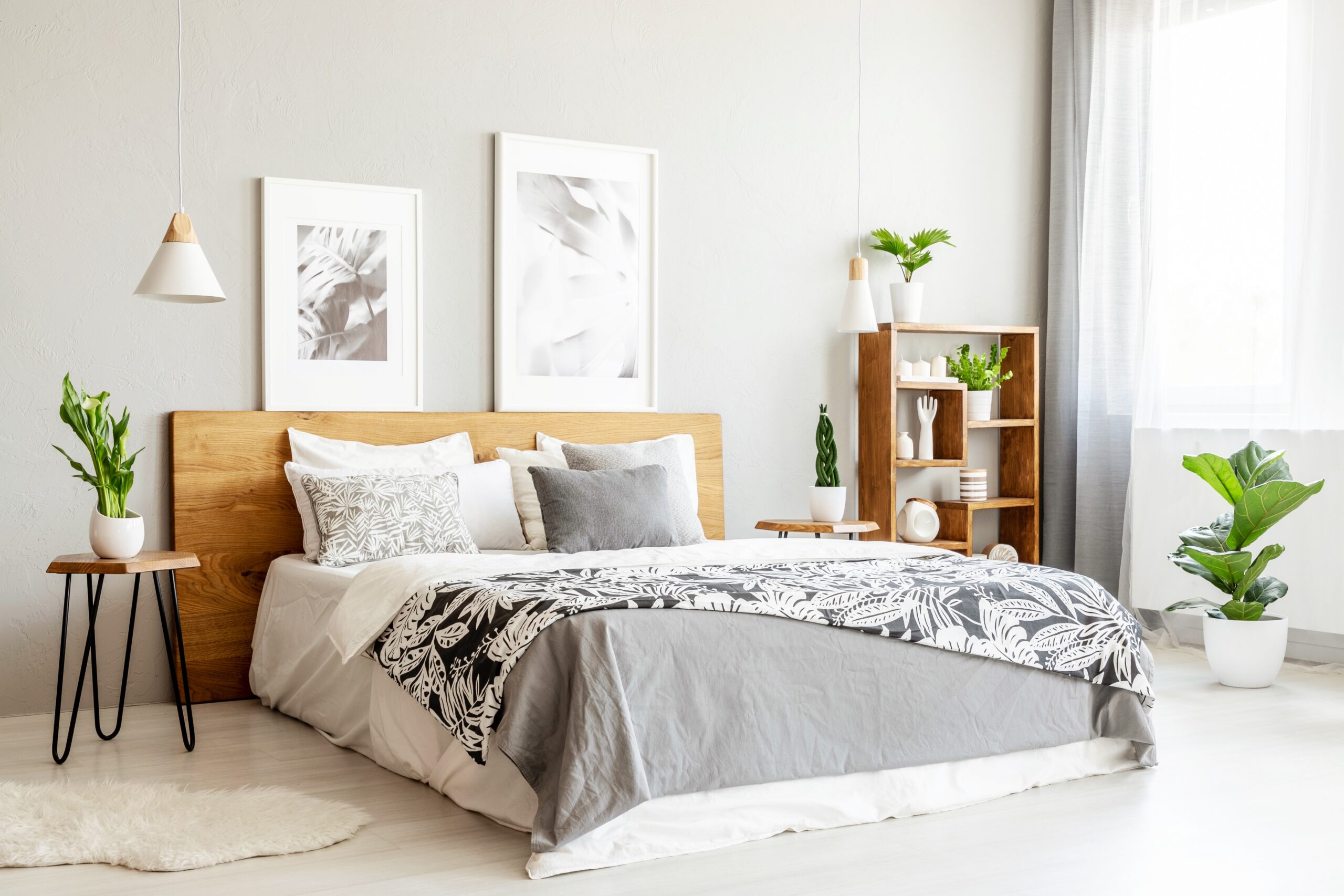 <img src="bedroom.jpg" alt="bedroom decor trends grey minimalism"/> 