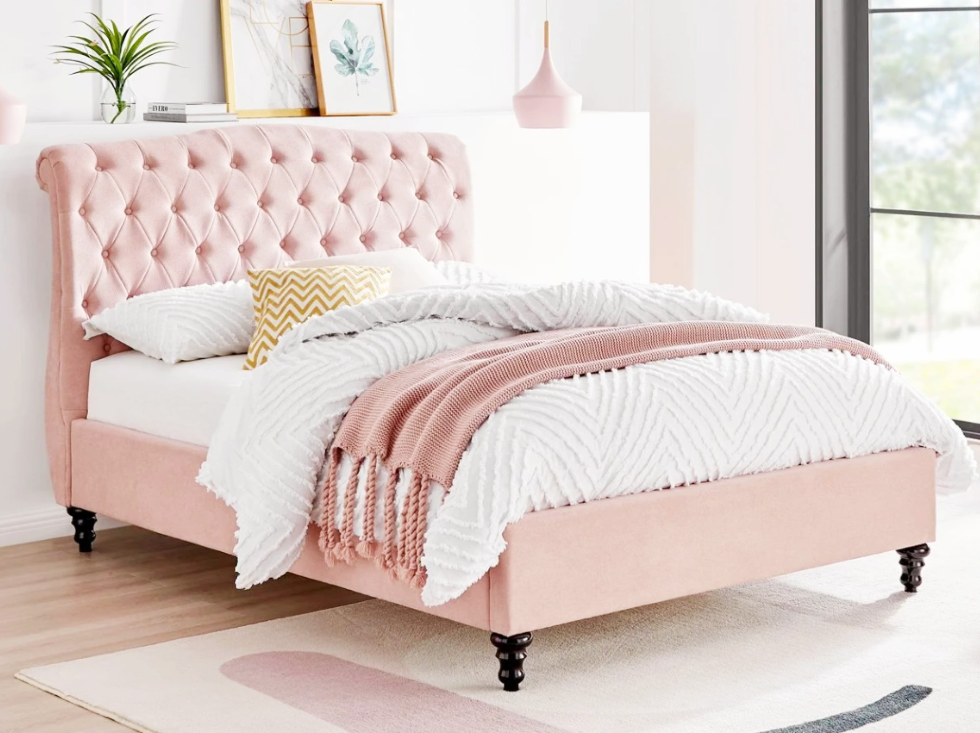 <img src="pink.jpg" alt="pink upholstered bed with headboard"/> 