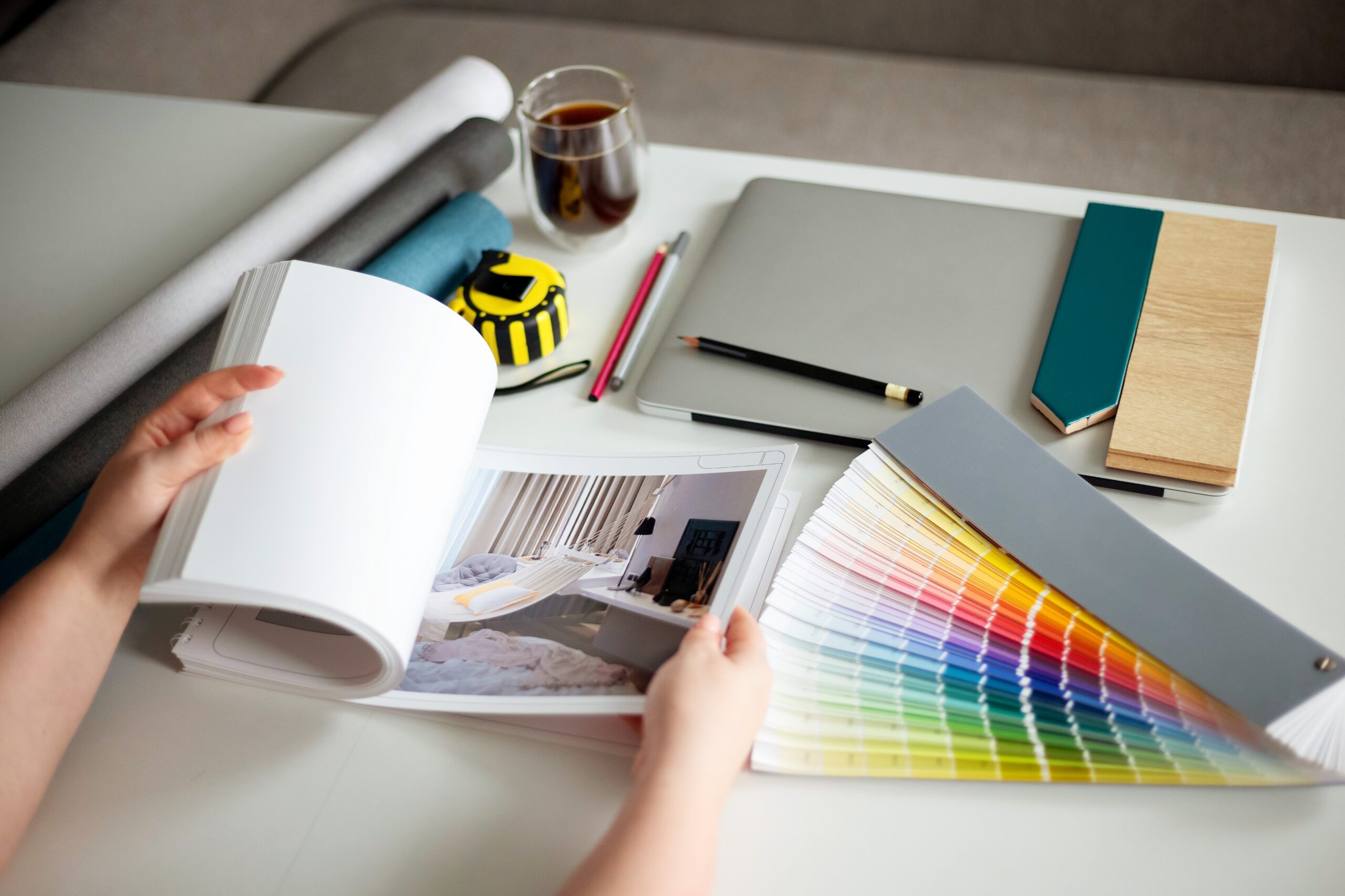 <img src="colour.jpg" alt="Colour samples for home and brochure"/> 