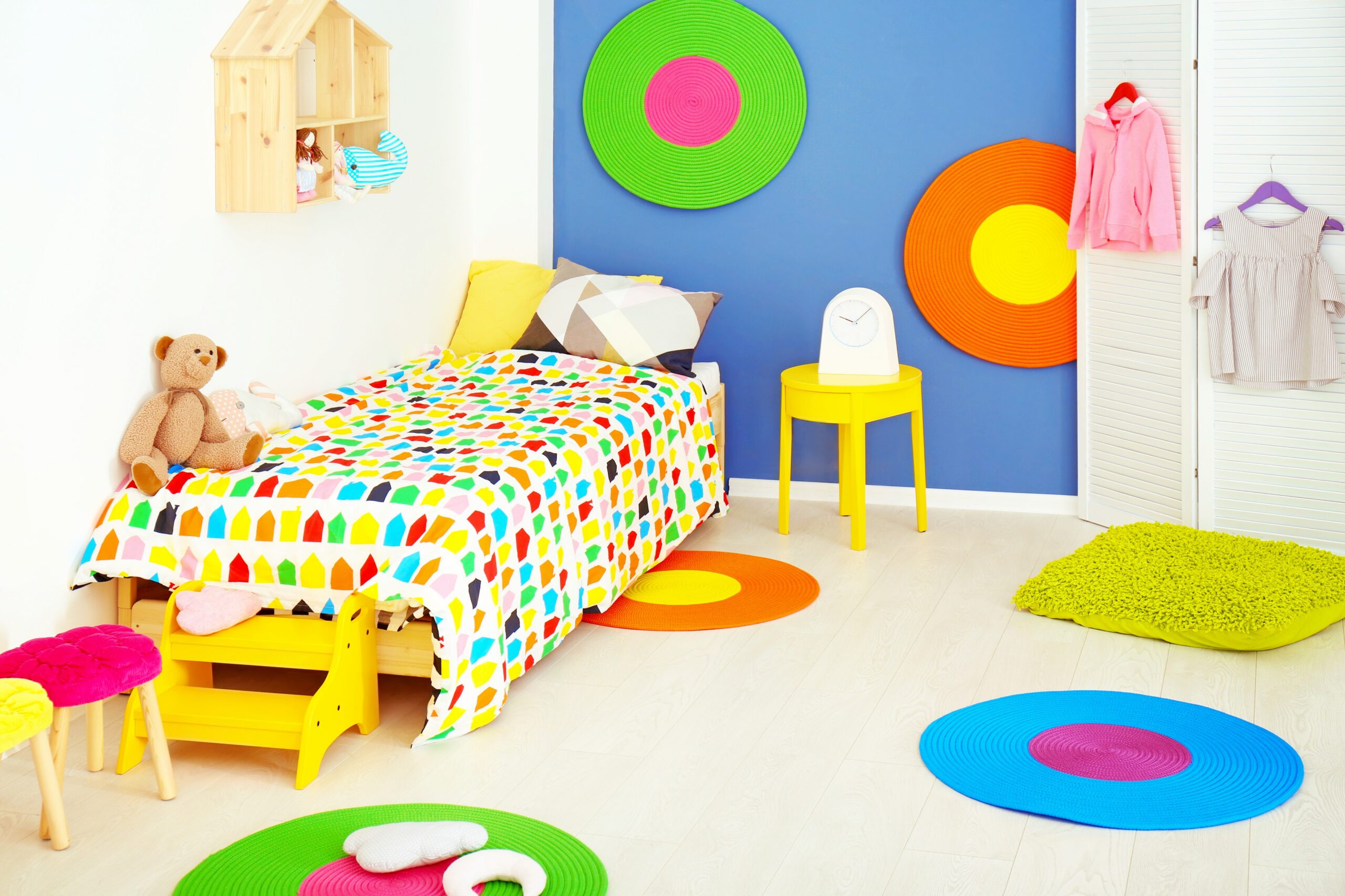 <img src="colourful.jpg" alt="how to brighten your home colourful"/> 